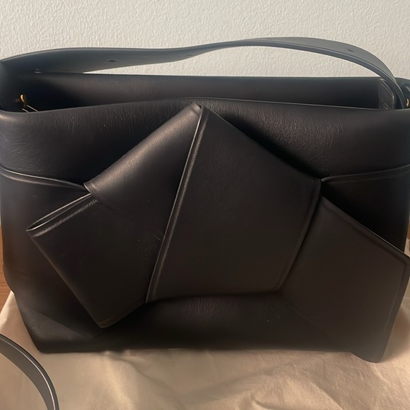 Acne Studios Musubi Shoulder Bag - Picture 3 of 14